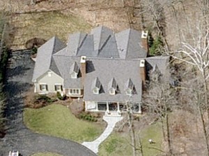 Peyton Manning's House peyton manning 300x225 What Kind of Home Do The Champs Live In?