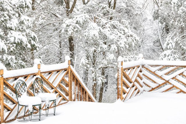 composite decking in winter